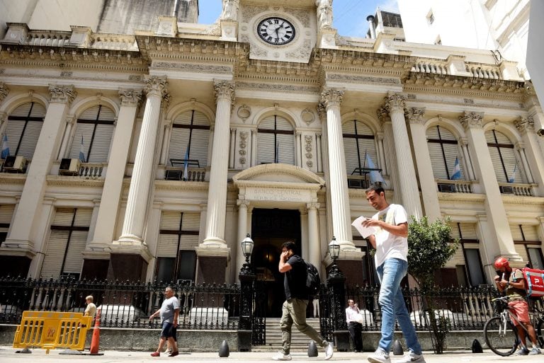 Vista general del frente de Banco Central de Argentina (Foto: EFE/ Fabián Mattiazzi)