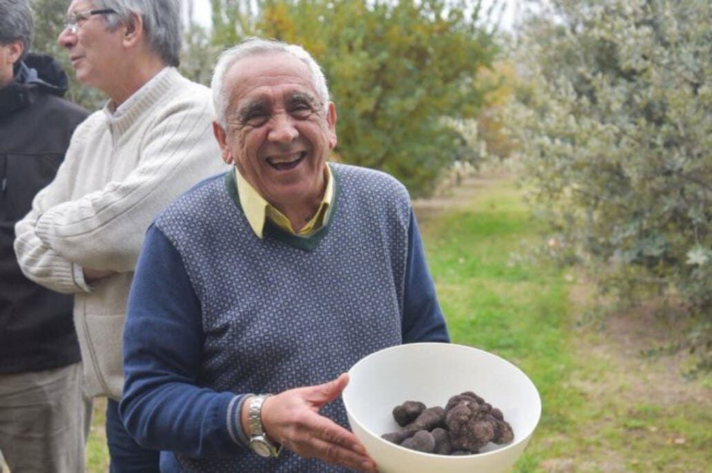 Diamante negro: cultivó trufas por ocho años y ahora las vende a 2 mil dólares el kilo