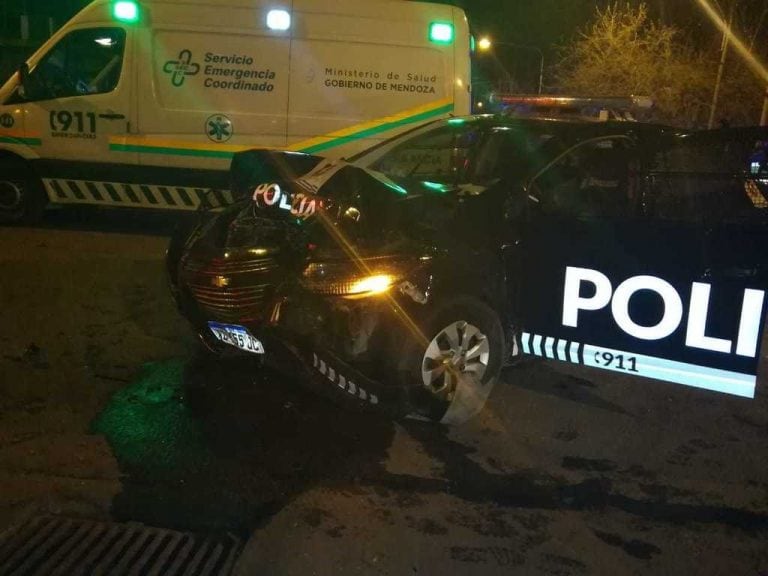 Así quedó el móvil policial.