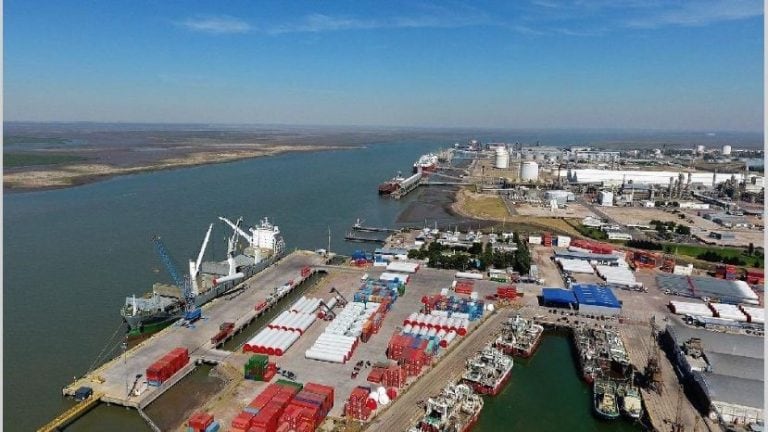 Casi 800 mil toneladas de granos y subproductos exportadas desde el puerto bahiense