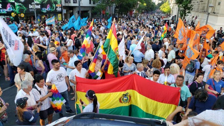 La marcha a favor de Evo en Córdoba.