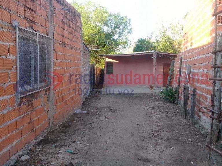 Humilde vivienda donde fue asesinada una mujer de 66 años.