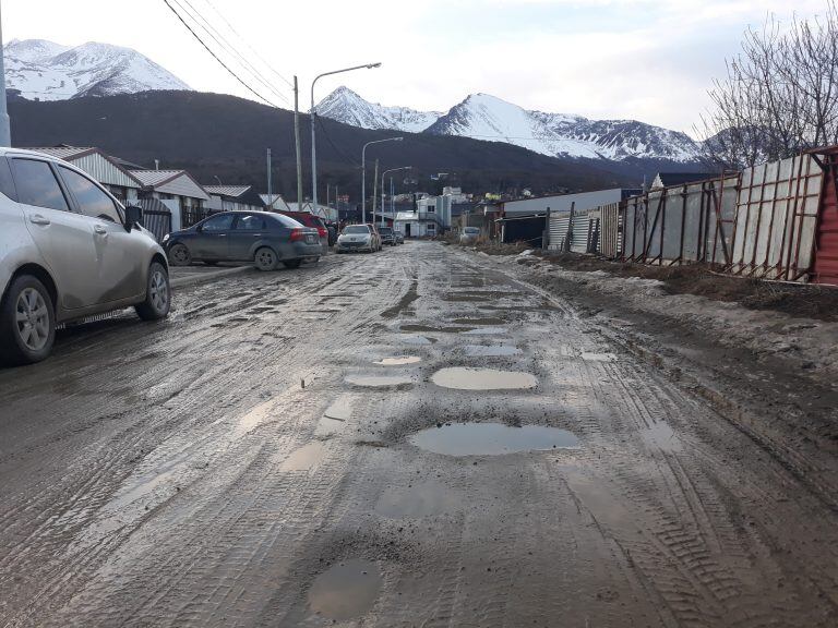 Calle De la Rastra, seguidilla de pozos