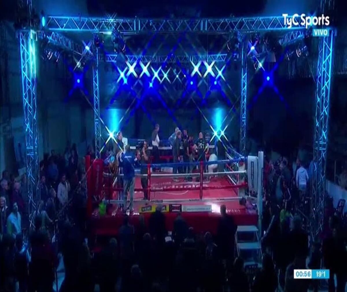 El boxeador santafesino Santillán se desvaneció al recibir el fallo de los jueces y está grave