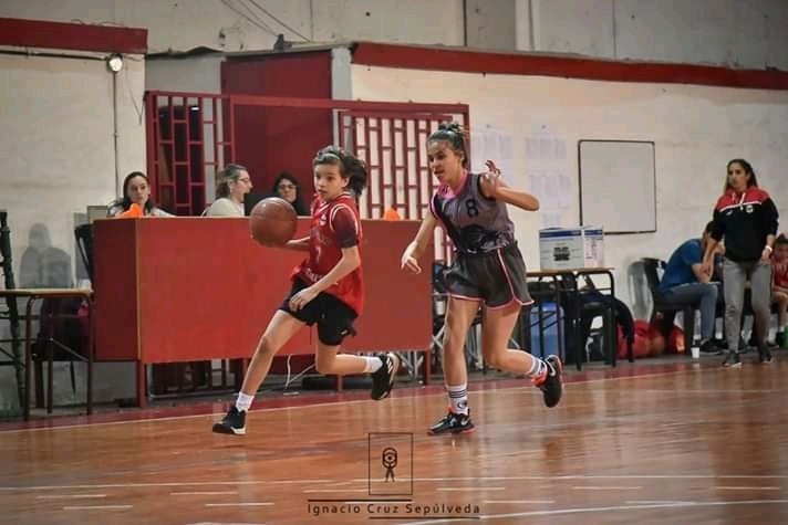 Antonella Copetti, la cordobesita de 11 años que grabó el comercial con Paulo Londra en la Terminal de Ómnibus. (Gentileza familia Copetti)