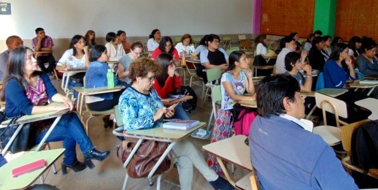 Asistentes a la presentación oficial de Maestría en Estudios Literarios de Frontera, en la UNJu