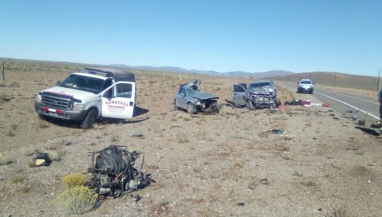 Accidente fatal en la ruta 40 donde una pareja de policías y su mascota murieron cuando se trasladaban a Comodoro Rivadavia para cumplir con sus tareas laborales.