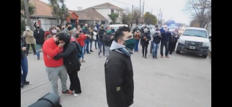 Necochea: falleció la mujer atropellada por un borracho y se manifestaron pidiendo justicia (Fotos: Juan Carlos Dray)