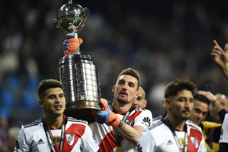 La obtención de la Copa Libertadores, el duro recuerdo para el mundo "Xeneize" al que no se podrá hacer alusión en el Monumental (Foto: archivo).