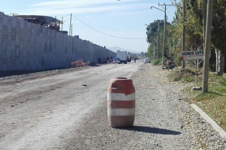 Se derrumbó una parte de la obra de la Ruta 40 y Centenario.