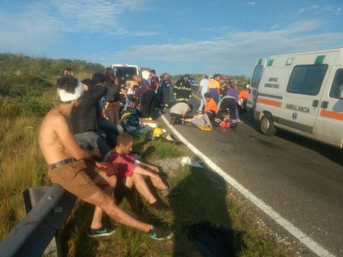 Altas Cumbres: volcó un colectivo y hay al menos siete heridos graves
