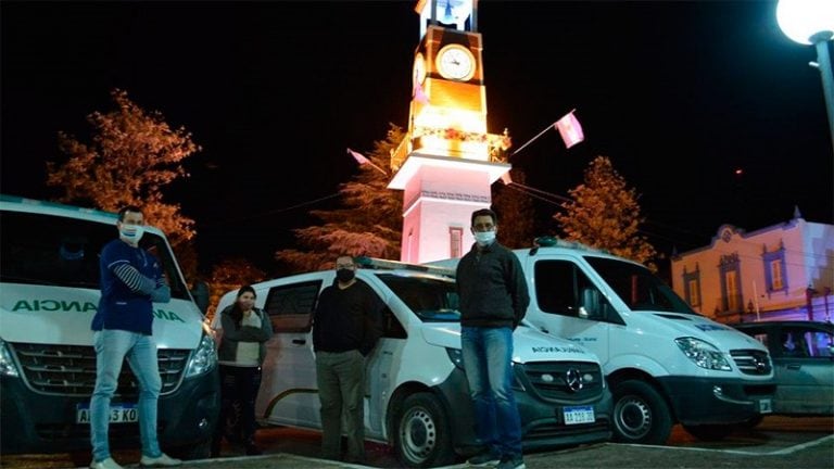 En María Grande los ciudadanos se reunieron en el reloj de la ciudad.