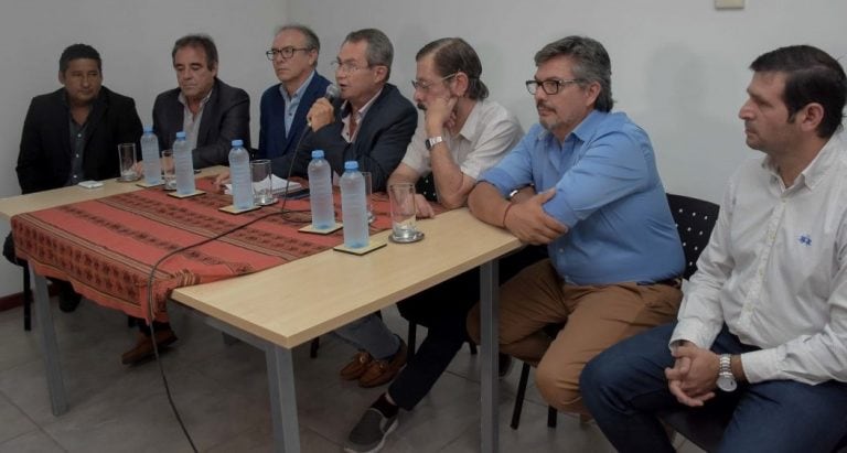 El secretario Pizarro explicó los alcances de la medida dictada por el Gobierno.