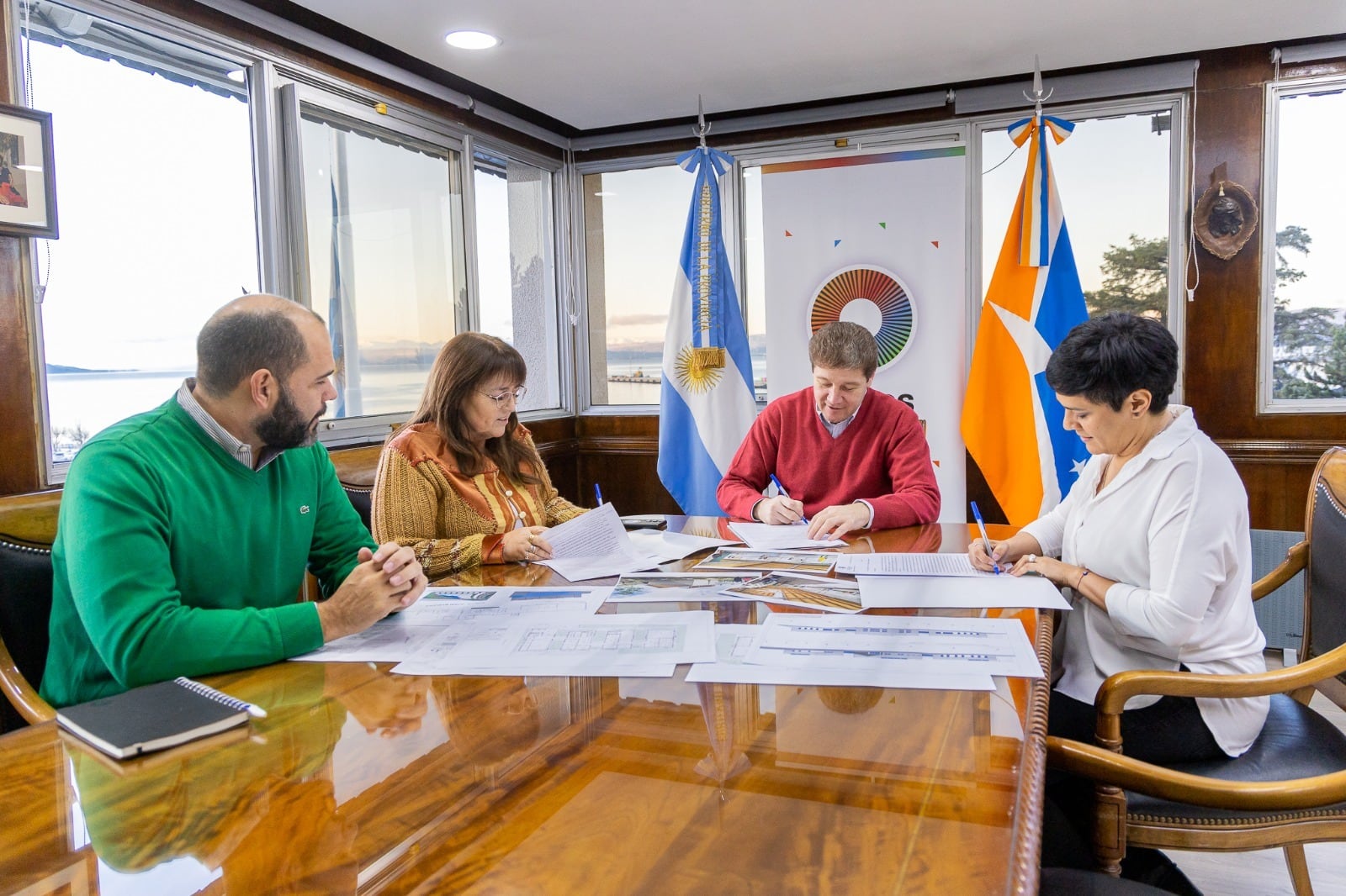 Llaman a licitación para construir tres escuelas técnicas en Tierra del Fuego