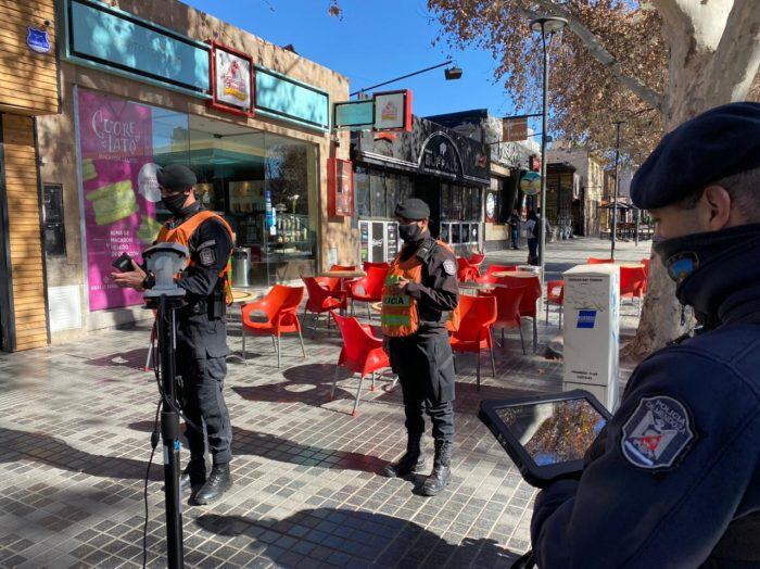 Control Policial en accesos a la Ciudad y rutas de Mendoza durante la Nochebuena y Navidad.