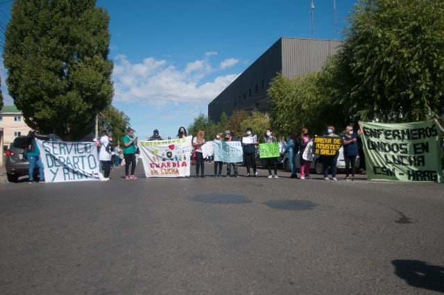 Trabajadores de la Salud reclaman paritarias y pagos adeudados.