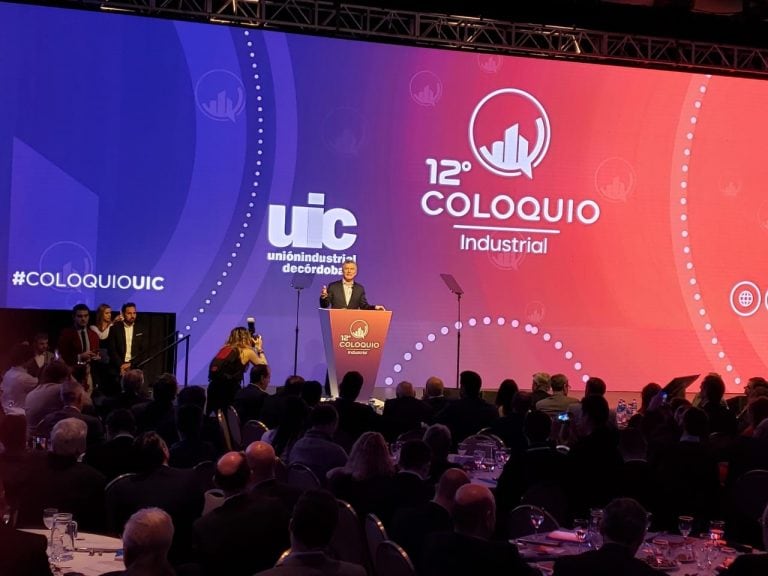 Macri en el coloquio de la UIC.