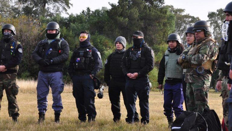 Brigada de Explosivos de la PEN capacitó a policías
(Foto: Gaceta Marinera)