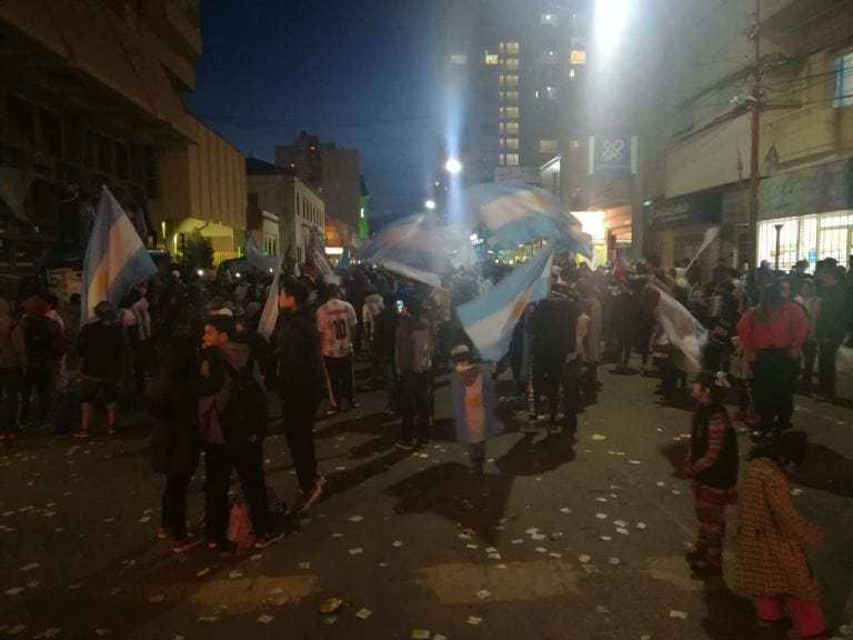 Comodoro festejó el triunfo de la Selección.