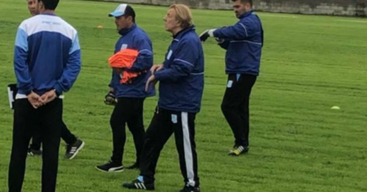 La primera formación de Mostaza Merlo como DT de Racing