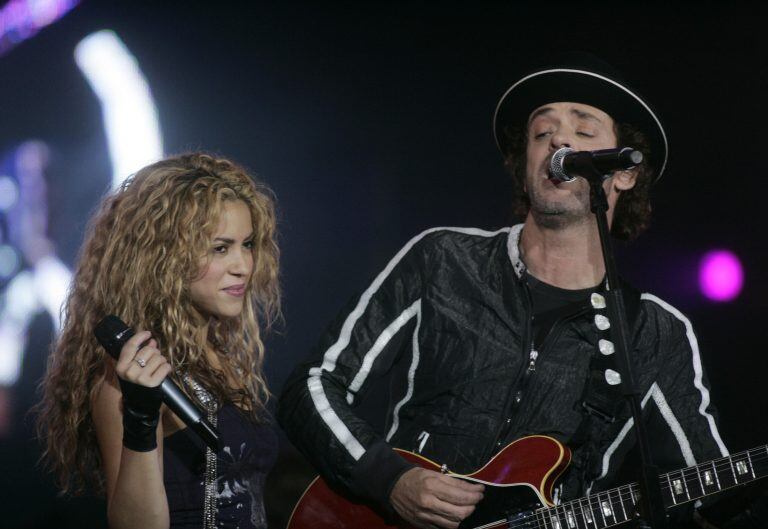 Shakira junto a Cerati en un evento solidario en Buenos Aires en 2008. Foto:REUTERS/Enrique Marcarian.