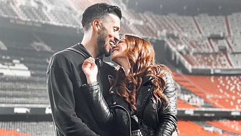 El apasionado primer beso de Ezequiel Garay y Tamara Gorro  después del aislamiento