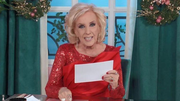 Mirtha Legrand dijo que se hizo una cirugía hace 20 años y quedó "espléndida".