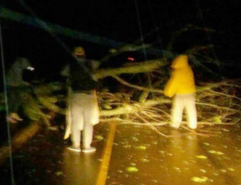 El temporal dejó graves destrozos en San Javier. (Foto: El Territorio)