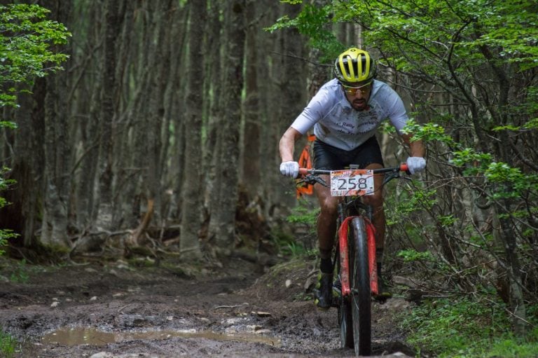 Darío Guzmán - 1º Fecha del Campeonato Austral de MTB - Ushuaia / Fotos: León González