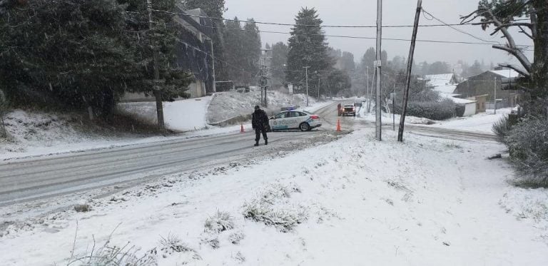 Accidente vial en San Carlos de Bariloche (Bariloche2000).