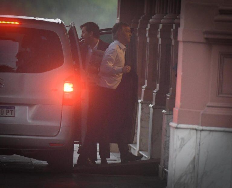 Fernando De Andreis, secretario general de la Presidencia, ingresando a la Casa Rosada. (Federico López Claro)