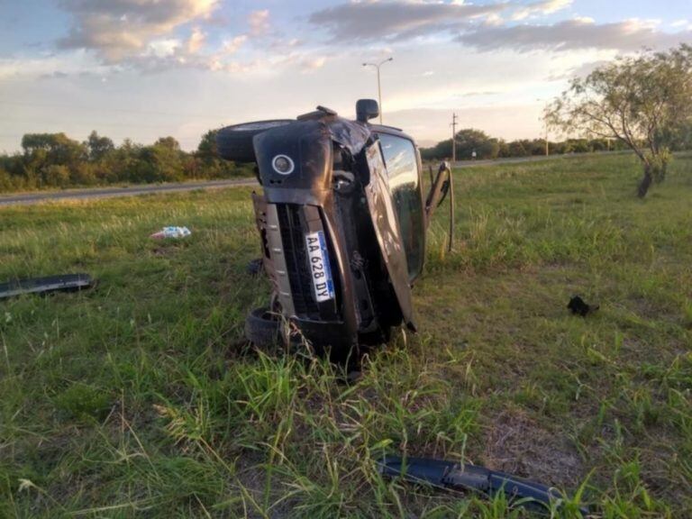 El acompañante del conductor falleció.