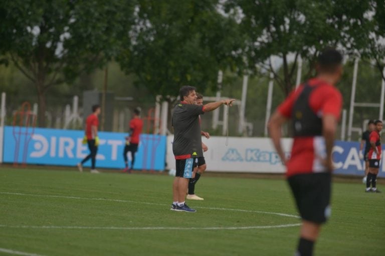 Caruso Lombardi y su primera practica como entrenador de Belgrano en Córdoba.