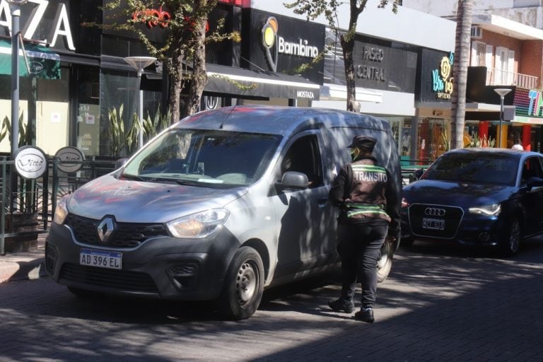 Controles en las arterias principales de Carlos Paz. (Foto: prensa municipal).