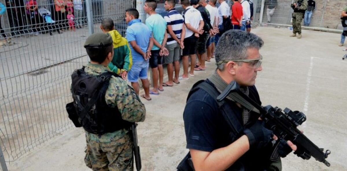 El Gobierno busca expulsar a los extranjeros que delinquen y crear un Fuero Migratorio