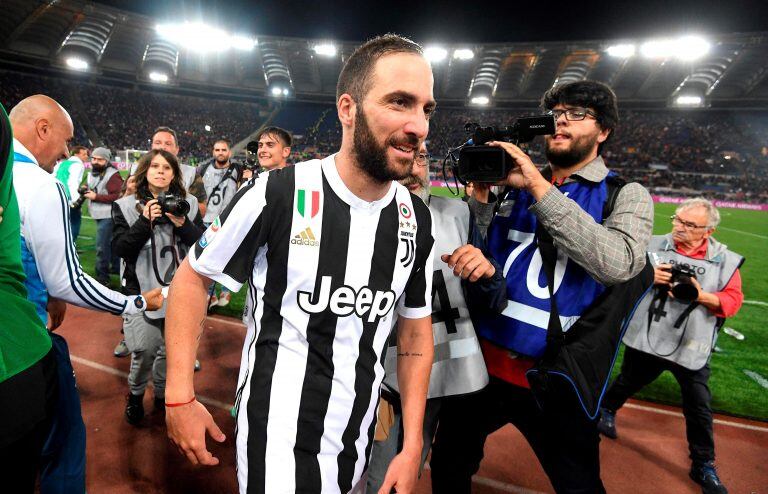 Gonzalo Higuain, segundo artillero de campeón, detrás de Dybala.