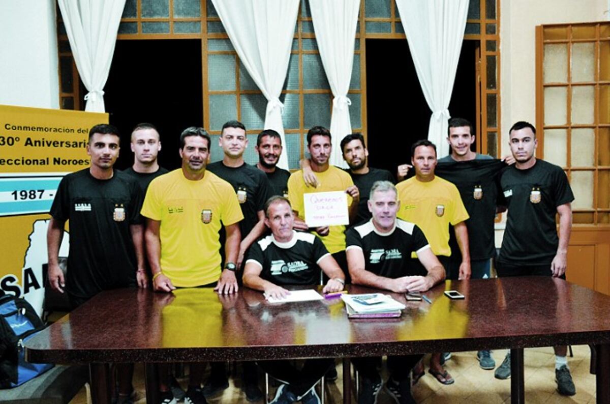 Conflicto con los árbitros locales de fútbol