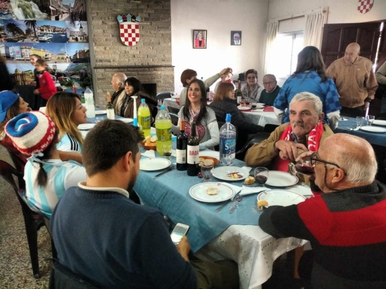 La colectividad croata en Córdoba lo vive de una manera muy particular.