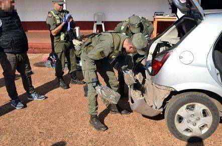 Detuvieron a una funcionaria bonaerense con 10 kilos de marihuana en Corrientes. (Foto: Clarín)