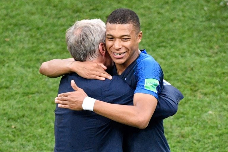 El abrazo con Mbappe