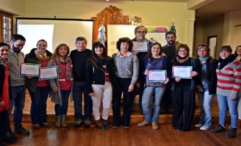 Reconocimientos durante el acto (Foto: Prensa de la municipalidad).