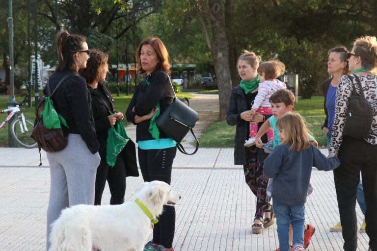 Pañuelazo en Tres Arroyos por la aprobación del Proyecto de Ley de Interrupción Voluntaria del Embarazo (IVE).