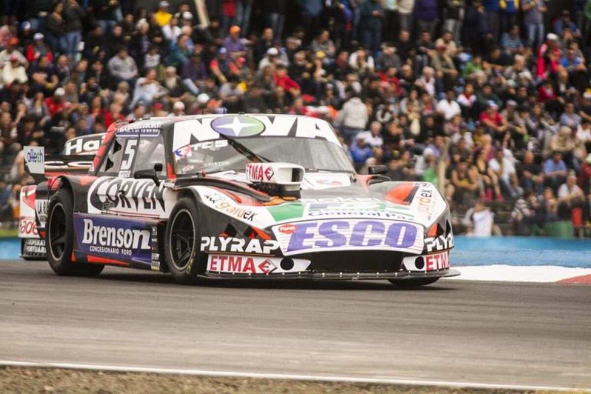 Matías Rossi se quedó con la pole del TC en Rosario