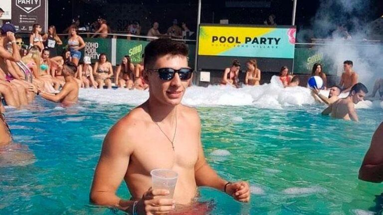 Joven accidentado en la Pool Party