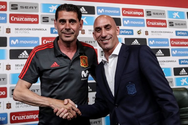 Luis Rubiales y el nuevo DT de España Fernando Hierro. Foto: Baldesca Samper