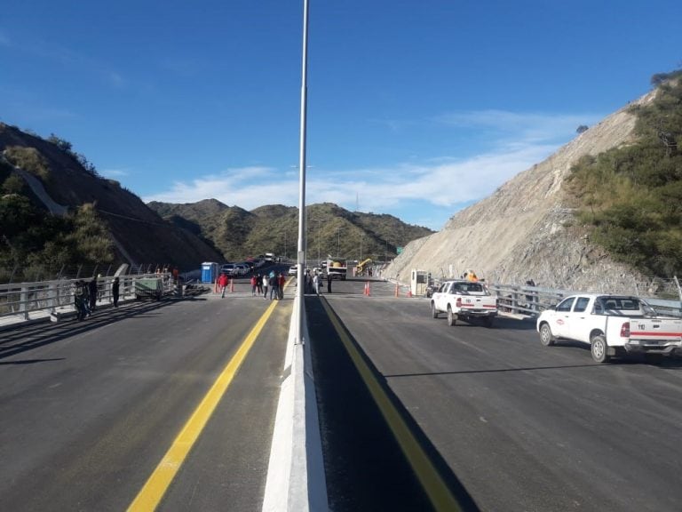 Nuevo puente sobre el San Roque.