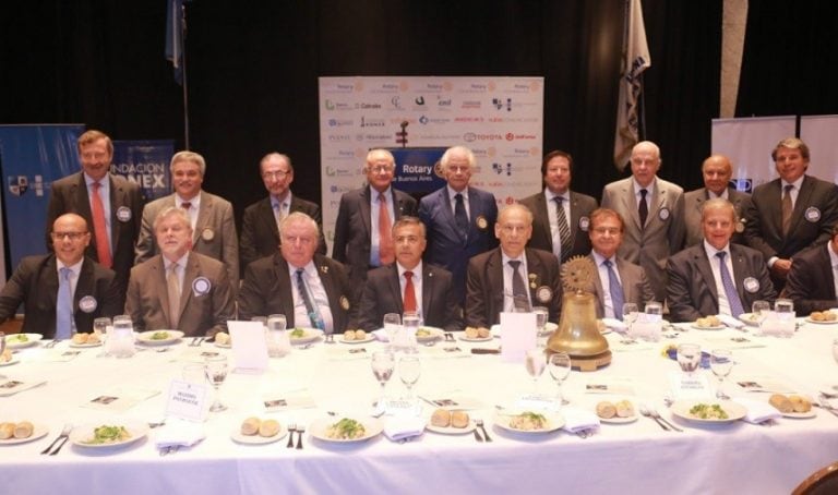 Cornejo en el almuerzo del Rotary Club de Buenos Aires.