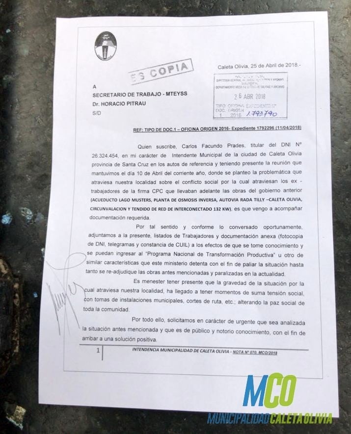 El intendente Facundo Prades entregó documentación en Trabajo