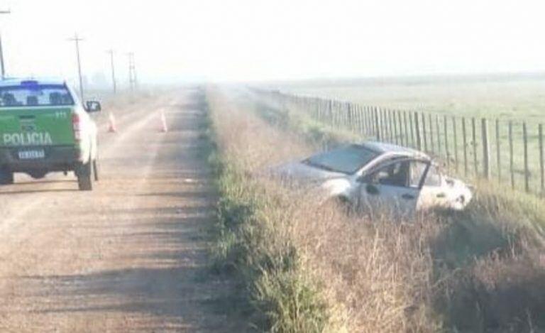 Volcó un auto en Rauch y falleció un nene de once años.