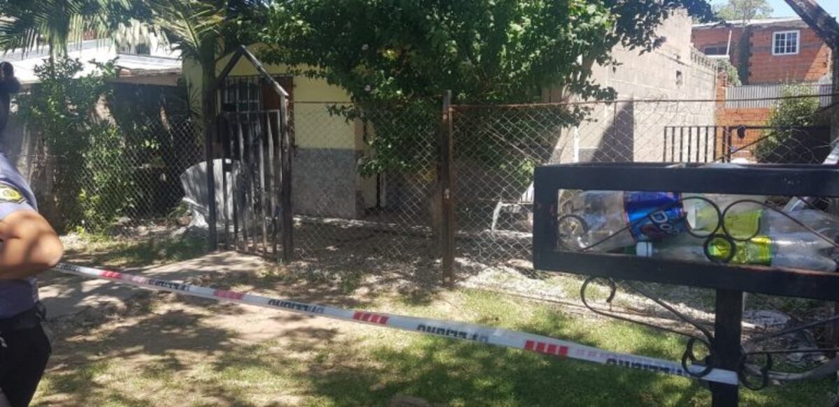 Dispararon desde una ventana y mataron a un joven en su casa de Baigorria
